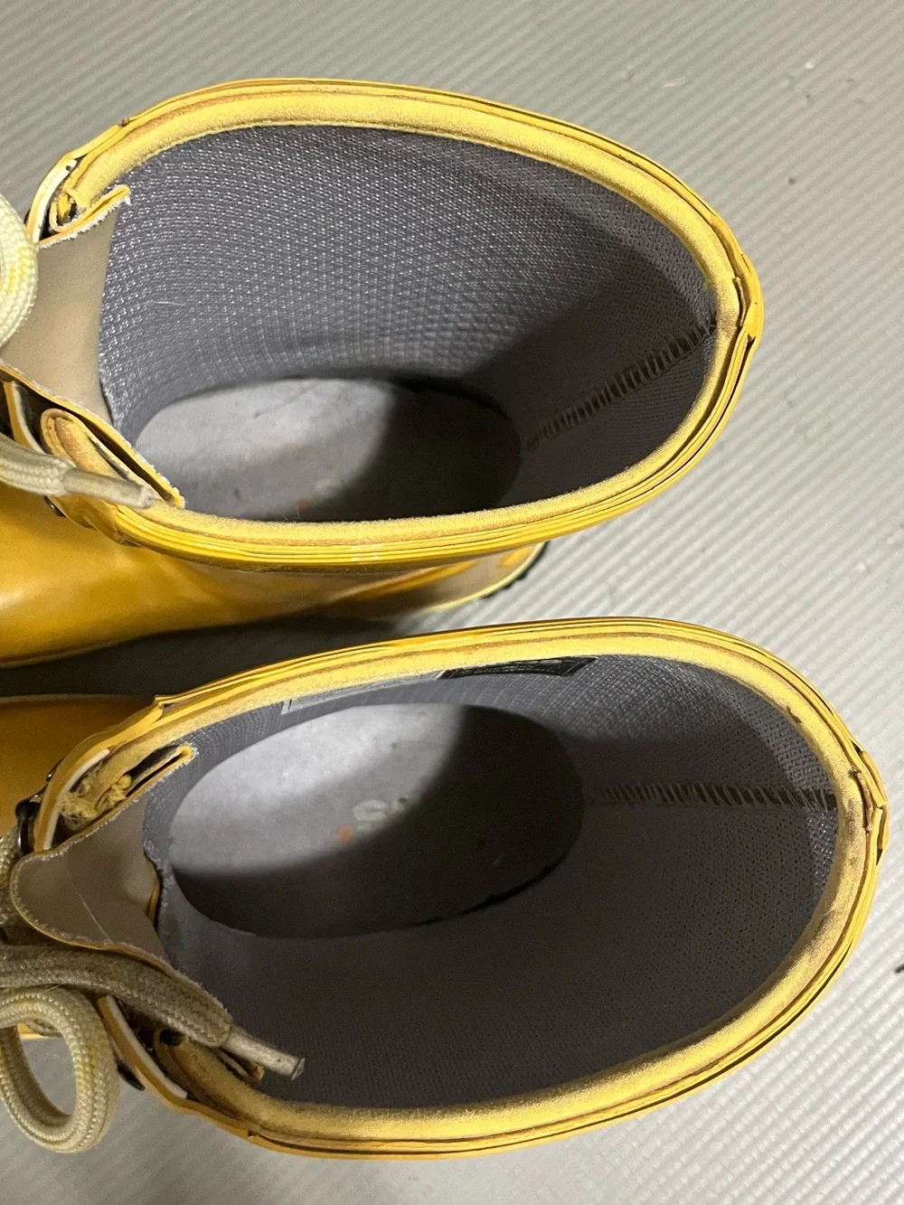 Bogs Yellow Urban Farmer Boots